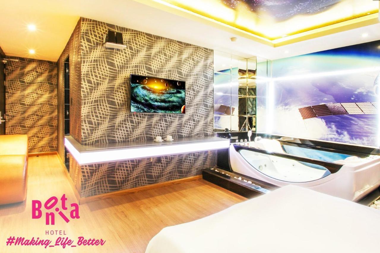 Bonita Tht (Adults Only) Hotel Ho Chi Minh-stad Buitenkant foto