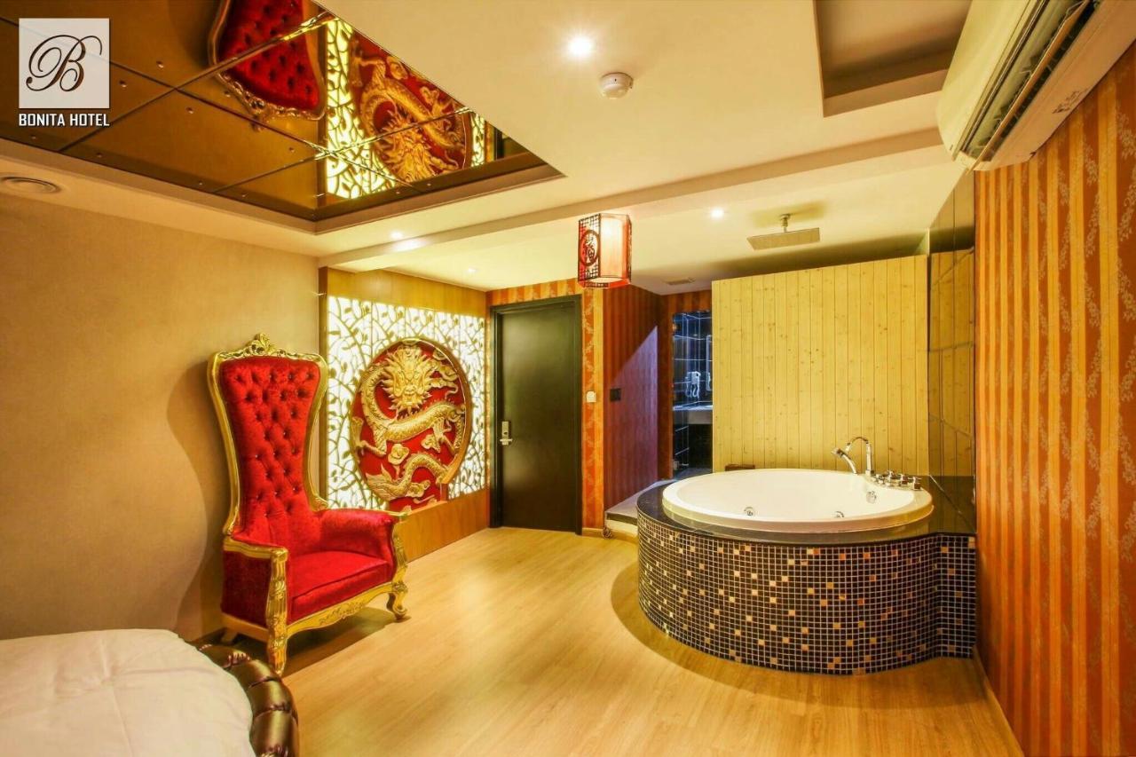 Bonita Tht (Adults Only) Hotel Ho Chi Minh-stad Buitenkant foto