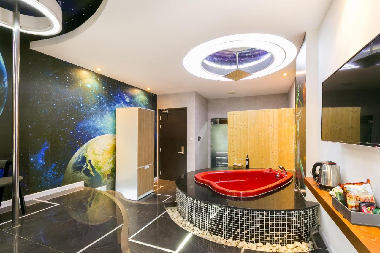 Bonita Tht (Adults Only) Hotel Ho Chi Minh-stad Buitenkant foto